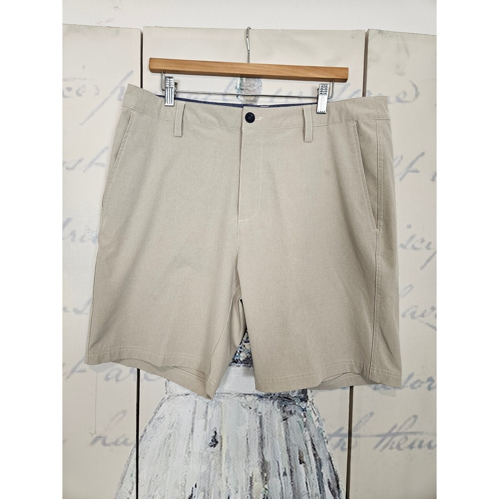 Tori Richard Tradewind Technology Hybrid Shorts 36 Khaki Tan Performance Golf